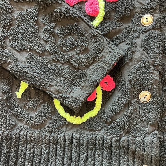 Scrap Works - vintage L, black terry cloth jacket, pink flowers - Picture 6 of 9